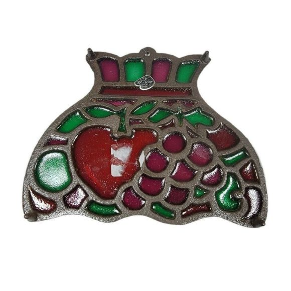 VINTAGE FRUIT BASKET CAST IRON TRIVET JAPAN STAINED GLASS LAMPSHADE APPLE GRAPES - Picture 4 of 5